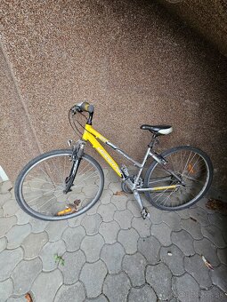 Dámsky trekový bicykel Leader Fox - 3