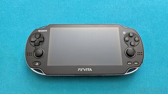 PS Vita 1100 crystal black - 3