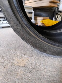 235/35 r19 - 3