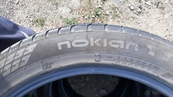 245/45r19 102V Nokian zimne - 3