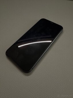Iphone 11 64GB čierný - 3