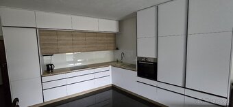 Predám 2 izbový byt 62m2 so záhradou a parkovaním - 3