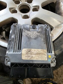 Riadiaca jednotka audi q7 3.0tdi 171kw - 3