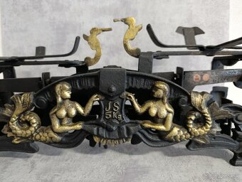 93let staré figurální litinové váhy Sirény E.S ROK 1932 - 3