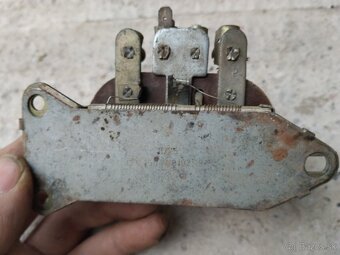 Relé trabant 12v - 3