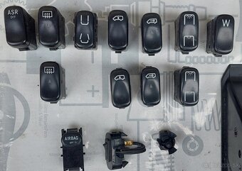 W638 VITO:Blinkry/Stínítka/Zámky/Svazky dveř/Lampy - 3