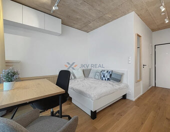 Moderná garsónka v širšom centre Bratislavy - 3