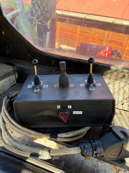 podkop na smykovy makladac+ traktor - 3