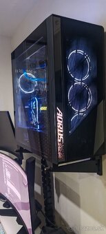 GIGABYTE AORUS C500 GLASS - 3
