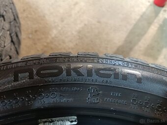 Nokian Tyres WR D4 215/45 R16 90H - 3