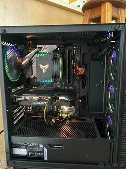 RTX 2060, AMD RYZEN 5 3600. 16GB RAM, SSD - 3