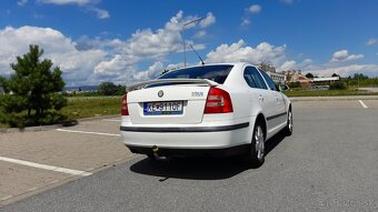 Škoda Octavia 2, 1.8 TSI Elegance - 3