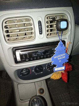 Renault Clio Thalia - 3
