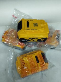 Aku DeWalt - 3
