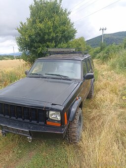 Predám Jeep Cherokee XJ 2.5TD bez TP,ŠPZ - 3