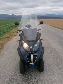 Piaggio MP3 250IE - 3
