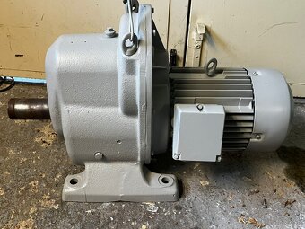 Predám rôzne prevodovky s el.motorom - 3