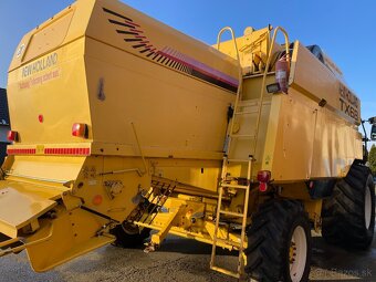 Kombajn New Holland TX68 plus 4x4 - 3