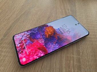 Samsung Galaxy S20 /128GB Cloud Blue - 3