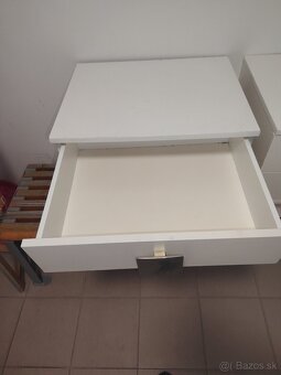 Nočný stolík - 3