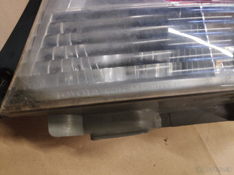 Zadné pravé svetlo lexus is200 - 3