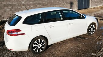 Predám auto Peugeot 308 sw 1.6HDi - 3