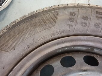 Letná sada 195/65 r15 5x112 + puklice - 3