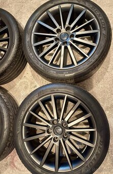 Turini 7,5Jx18H2 ET51 235/45 R18 - 3