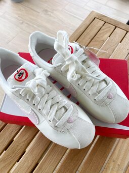Nike Cortez Valentines day 2025 limited edition - 3