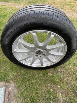 205/55 R16 Dezent Disky top stav pneu pirelli p7 VW Skoda - 3