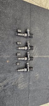 Predám vstrekovacie trysky 1.9 TDI 77kw BLS - 3