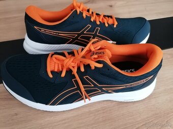Predám pánske bežecké tenisky Asics - 3