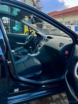 Peugeot 308sw 1,6eHDi - málo kilometrov, 7-miestne - 3