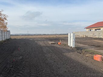 Stavebné pozemky v Malackách s IS a prístupovou cestou. - 3