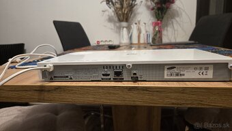 Blu ray prehrávač Samsung BD-F5500 - 3