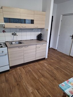 Predám 1 izbový byt na Podborovej - 3