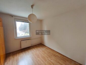 Ponúkame na predaj 2-izbový byt na Lorencovej v Krompachoch - 3