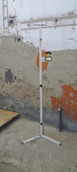 Predám stojan na svetlá - 3