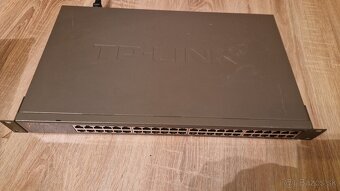 Predam Switch TPlink : TP-SF1048 - 3