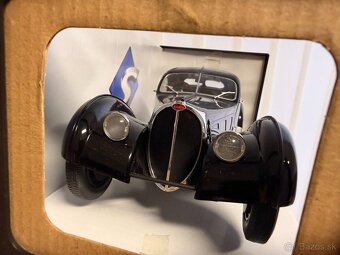 1:18 Bugatti Type 57 SC Atlantic 1938 - Black - Solido - 3