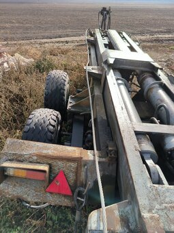 Nosic kontajnerov - 3