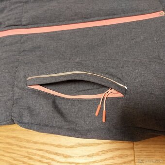 Predám dievčenskú prechodnú sofstshellbundu Tchibo 146 - 3