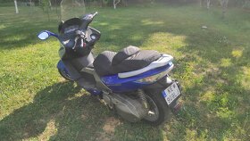 Kymco Xciting 500 maxi scooter - 3