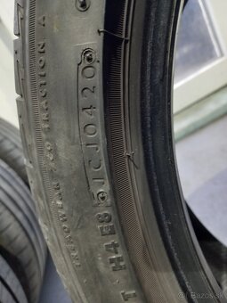 225/45 R19 92W - 3