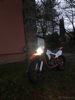 Mikilon Defender 250RR - 3
