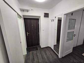 Na prenájom 2 izbový zariadený byt po kompletnej rekonštrukc - 3