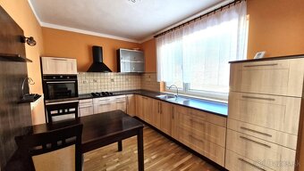 Ponúkam na predaj dom v lokalite Predajná, pozemok 612 m2 - 3