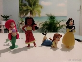 Disney princezné-figúrky+obrázková kniha v taliančine - 3