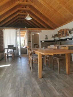 ALL INCLUSIVE | NA PREDAJ RODINNÉ DOMY NA 2300 M2 POZEMKU, V - 3