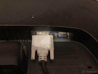 Monitor LG W2243T - 3